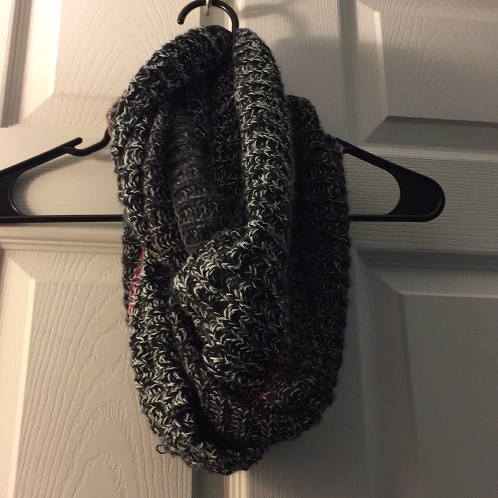 Dark grey infinity scarf with pink stripe